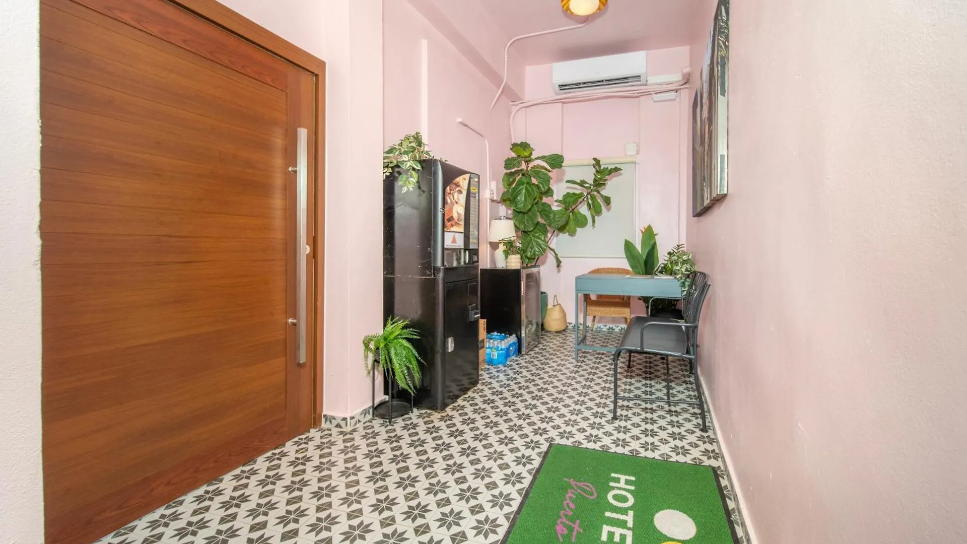 Room 5 Relaxed City Haven In Santurce San Juan Hotel
