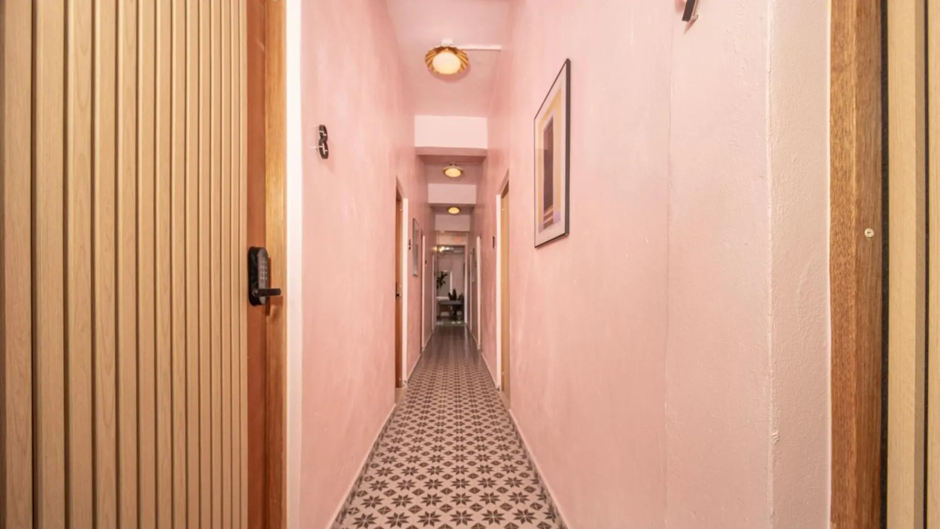 Room 5 Relaxed City Haven In Santurce San Juan Hotel